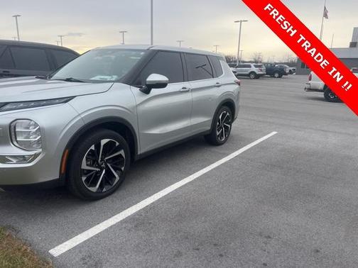 2022 Mitsubishi Outlander SE