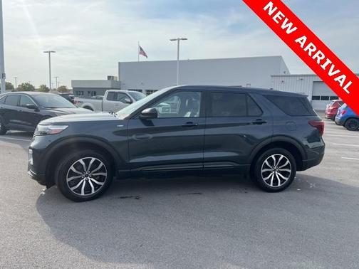 2022 Ford Explorer ST-Line