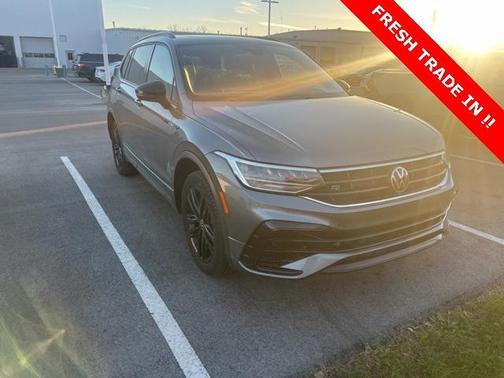 2022 Volkswagen Tiguan 2.0T SE R-Line Black