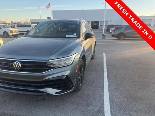 2022 Volkswagen Tiguan 2.0T SE R-Line Black