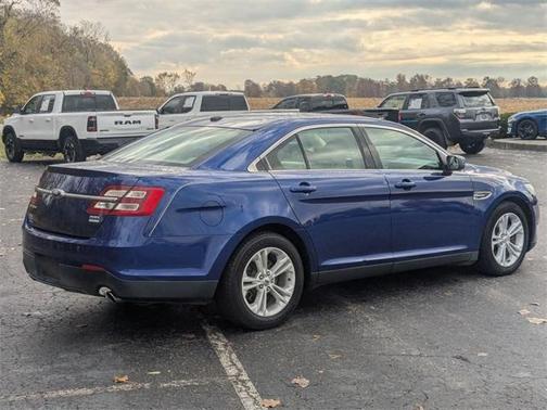 2015 Ford Taurus SEL