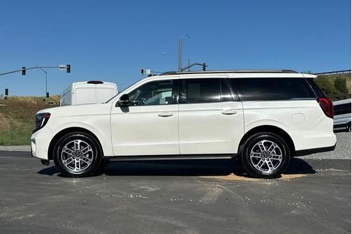 STAR WHITE MET TRI-COAT 2025 Ford Expedition ACTIVE