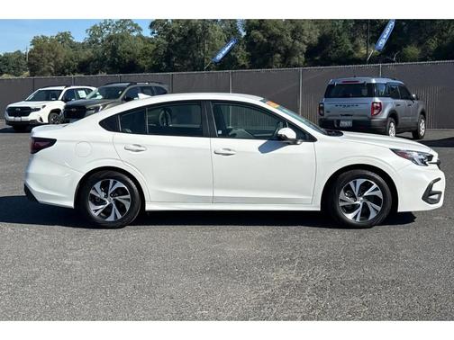 Crystal White Pearl 2025 Subaru Legacy Premium