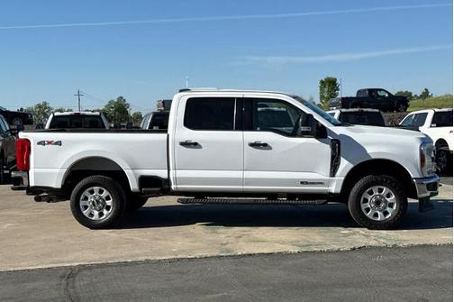 OXFORD WHITE 2024 Ford F-250 XLT
