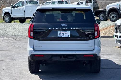 SPACE SILVER METALLIC 2025 Ford Expedition ACTIVE