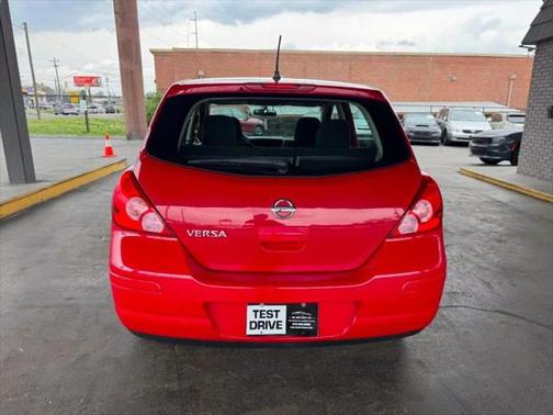 2012 Nissan Versa 1.8 S