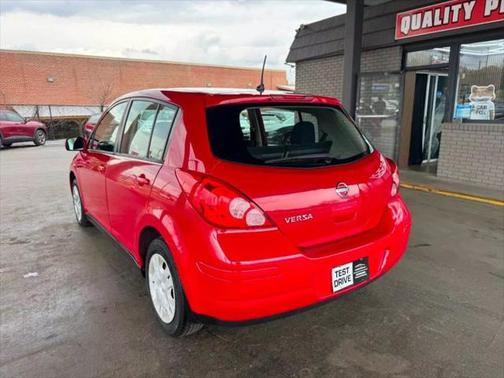 2012 Nissan Versa 1.8 S