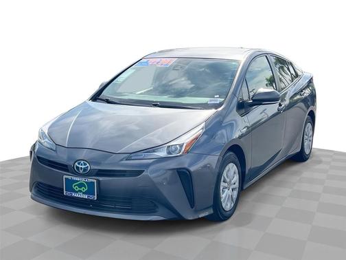 Magnetic Gray Metallic 2022 Toyota Prius L
