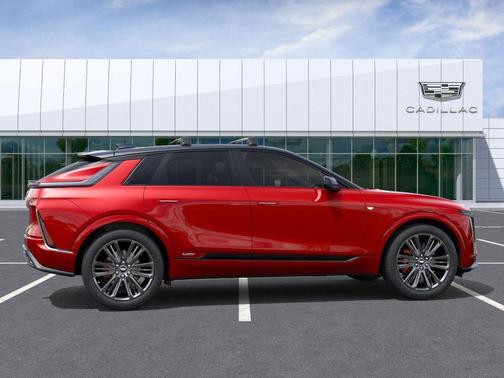 2026 Cadillac LYRIQ V