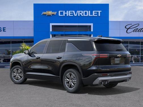 Mosaic Black Metallic 2026 Chevrolet Traverse LT