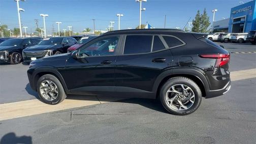 2024 Chevrolet Trax LT