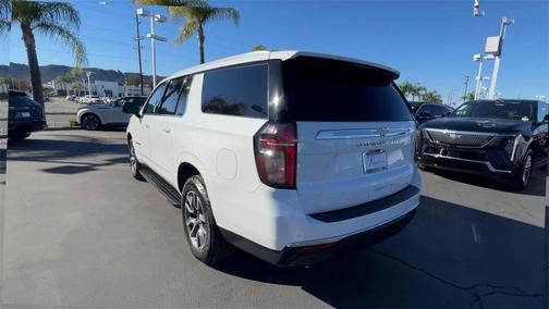 2021 Chevrolet Suburban LT