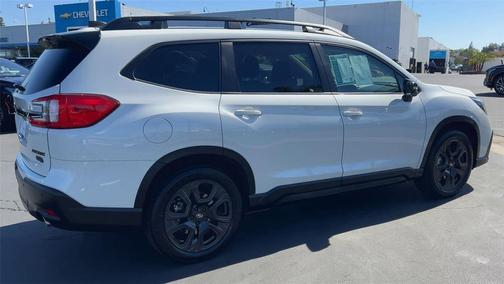 Crystal White Pearl 2023 Subaru Ascent Onyx Edition Limited 7-Passenger