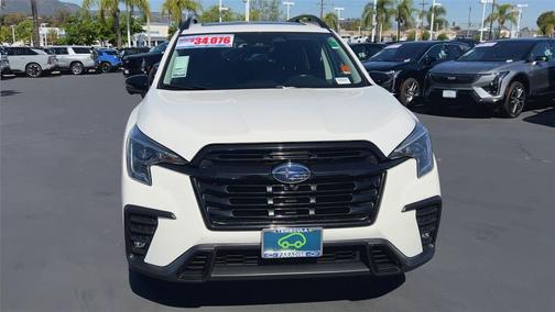 Crystal White Pearl 2023 Subaru Ascent Onyx Edition Limited 7-Passenger