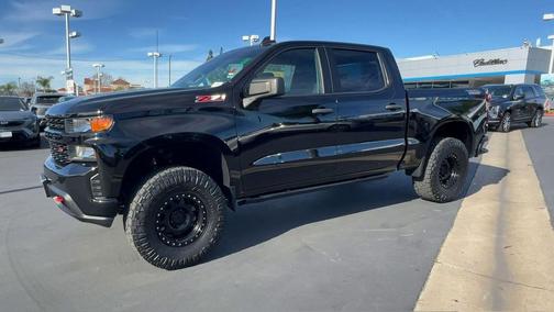 2022 Chevrolet Silverado 1500 Custom Trail Boss