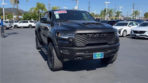 Diamond Black Crystal Pearlcoat 2026 RAM 1500 RHO Crew Cab 4x4 5'7' Box