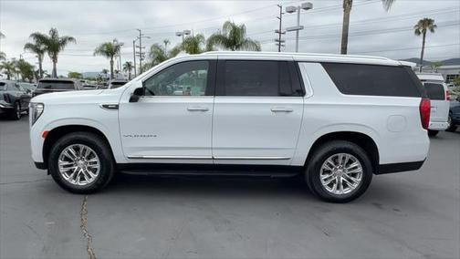 2021 GMC Yukon XL SLT