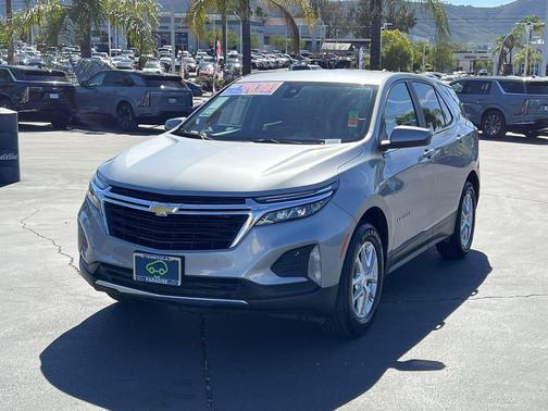 Sterling Gray Metallic 2024 Chevrolet Equinox 1LT