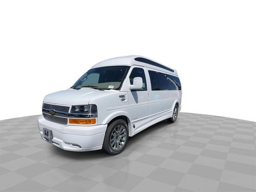 2025 Chevrolet Express 2500 RWD 2500 Extended Wheelbase WT