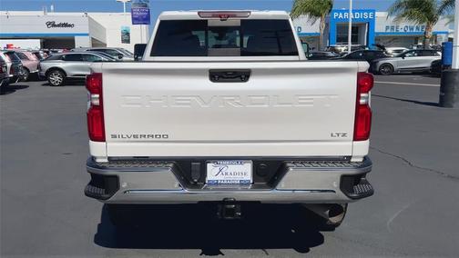 Iridescent Pearl Tricoat 2023 Chevrolet Silverado 2500 LTZ