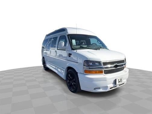2025 Chevrolet Express 2500 RWD 2500 Regular Wheelbase WT