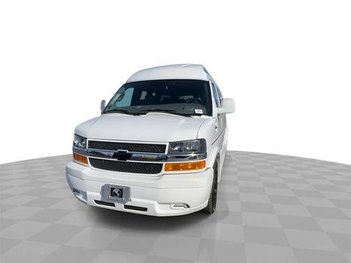 2025 Chevrolet Express 2500 RWD 2500 Regular Wheelbase WT