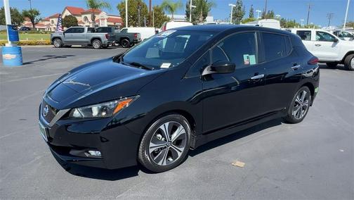 2022 Nissan Leaf SV