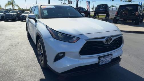2022 Toyota Highlander XLE