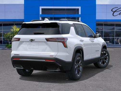 Polar White Tricoat 2026 Chevrolet Equinox FWD RS