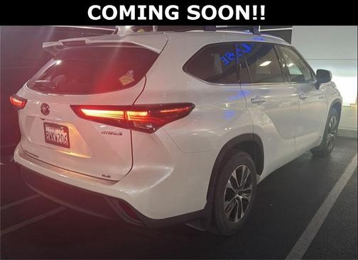 2021 Toyota Highlander Hybrid XLE
