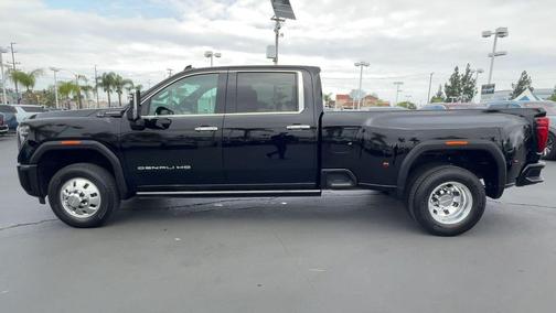 2024 GMC Sierra 3500 Denali