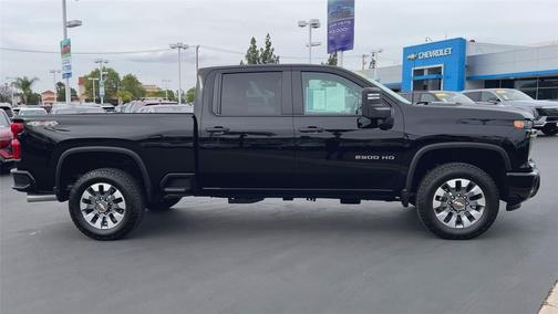 Black 2025 Chevrolet Silverado 2500 Custom