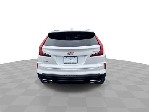 Crystal White Tricoat 2024 Cadillac XT4 Premium Luxury