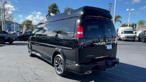 2026 Chevrolet Express 2500 2500 Extended Wheelbase, WT, RWD