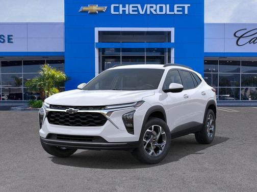 Summit White 2026 Chevrolet Trax LT