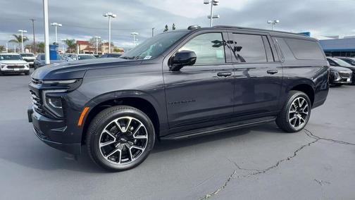 2025 Chevrolet Suburban RST