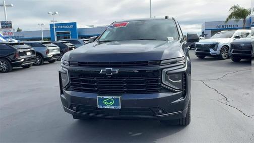 2025 Chevrolet Suburban RST