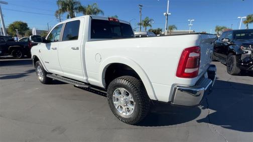 2022 RAM 2500 Laramie Crew Cab 4x4 6'4' Box