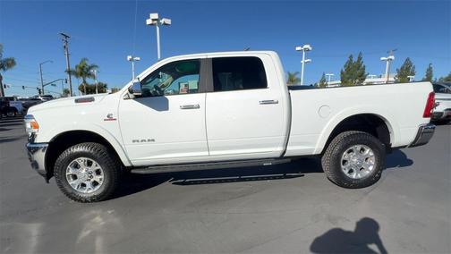 2022 RAM 2500 Laramie Crew Cab 4x4 6'4' Box