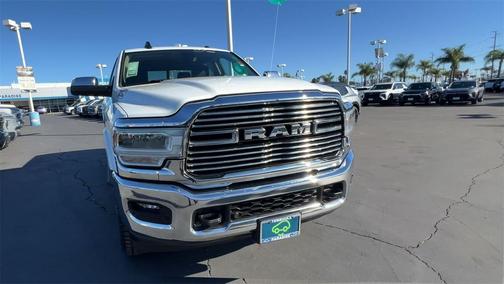 2022 RAM 2500 Laramie Crew Cab 4x4 6'4' Box