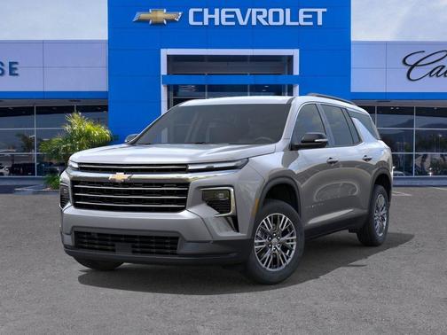 Sterling Gray Metallic 2026 Chevrolet Traverse LT