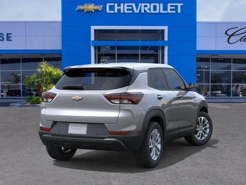 Sterling Gray Metallic 2026 Chevrolet Trailblazer LS