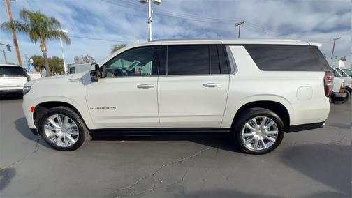2023 Chevrolet Suburban 4WD High Country