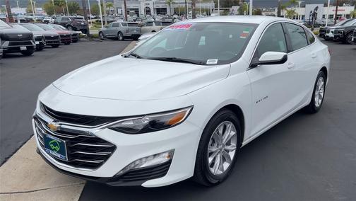Summit White 2024 Chevrolet Malibu FWD 1LT