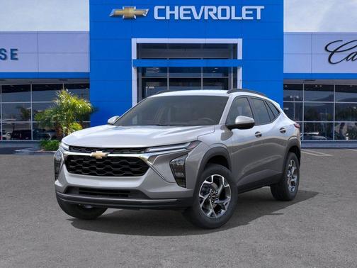 Sterling Gray Metallic 2026 Chevrolet Trax LT