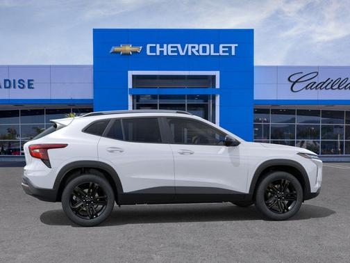 Summit White 2026 Chevrolet Trax FWD ACTIV
