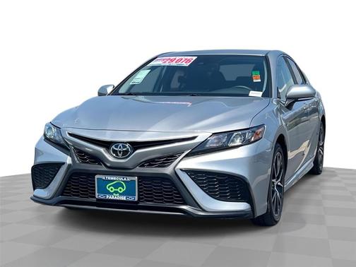 Celestial Silver Metallic 2024 Toyota Camry SE
