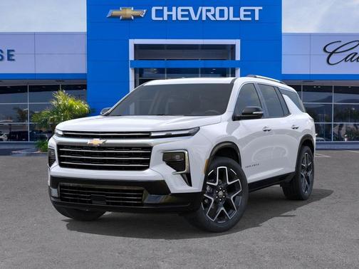 Polar White Tricoat 2026 Chevrolet Traverse High Country