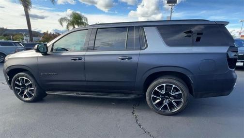 2022 Chevrolet Suburban RST