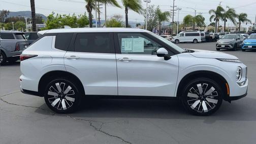 2025 Mitsubishi Outlander SE 2.5 2WD